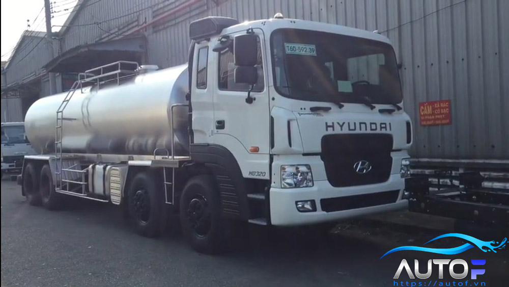 Giá 2 loại xe bồn chở sữa tươi 16 khối của Hyundai